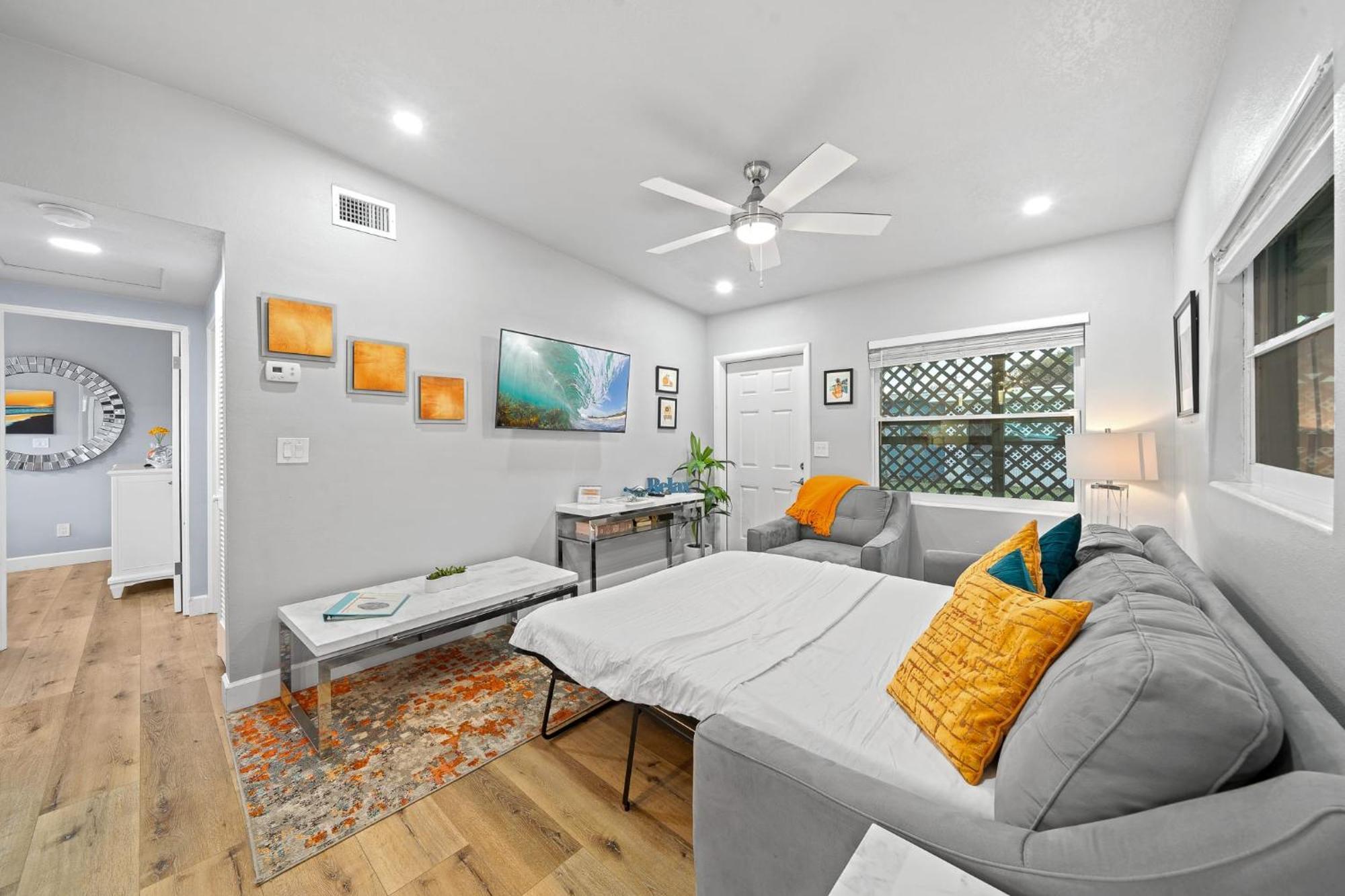 Midtown Cottage - In The Heart Of Cocoa Beach Exterior foto